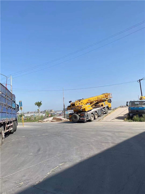 开福区25吨吊车的租赁价格大概是多少？