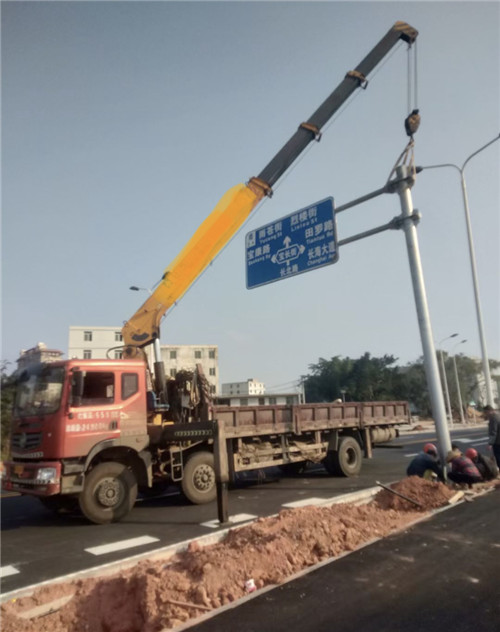 开福区设备吊装租赁吊车要用多大吊车