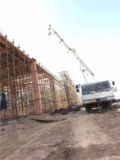 开福区25 吨、50 吨吊车怎么选？多大重量 / 半径适合对应车型？