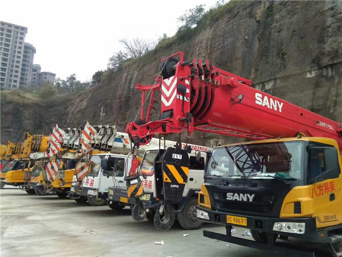 开福区吊车出租按什么计费？台班费、单次费、里程费怎么算？